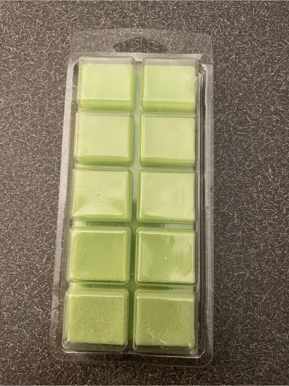 TrueLiving Eucalyptus & Mint Wax Melt - Green